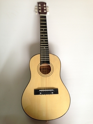 Đàn ukulele màu gỗ mộc